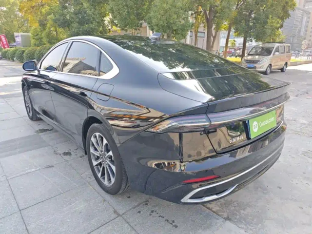 Lincoln Z — Фото автомобиля 4