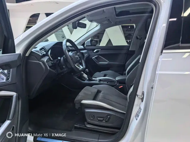 Audi Q3 — Фото автомобиля 13