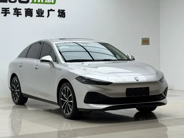 Roewe D7 — Фото автомобиля 3