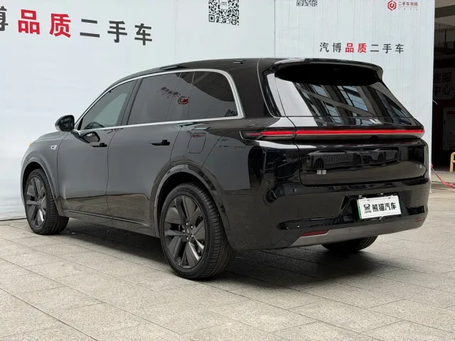 Li Auto L8 — Фото автомобиля 7