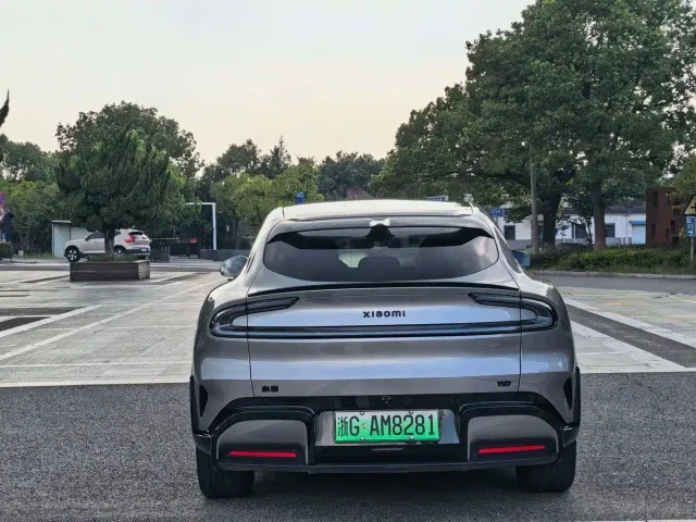 Xiaomi YU7 — Фото автомобиля 6