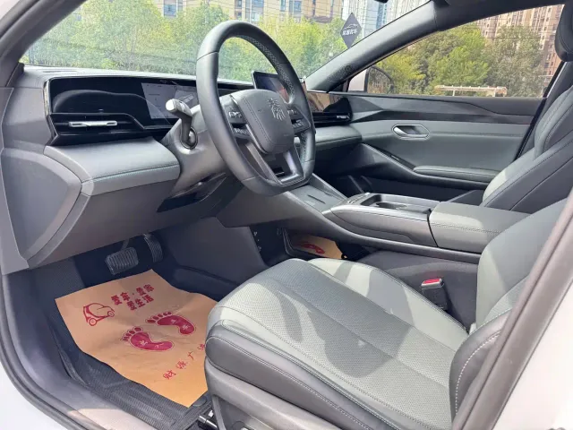BYD Qin L — Фото автомобиля 4