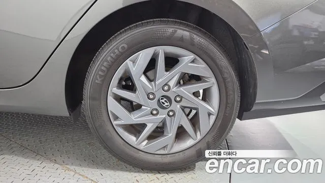 Hyundai Avante CN7 — Фото автомобиля 6