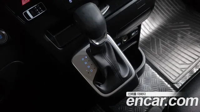 Hyundai Staria — Фото автомобиля 12