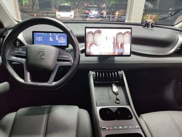 BYD Yuan PLUS — Фото автомобиля 9
