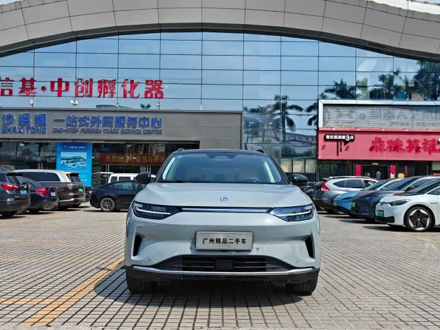 Leapmotor C11 — Фото автомобиля 2
