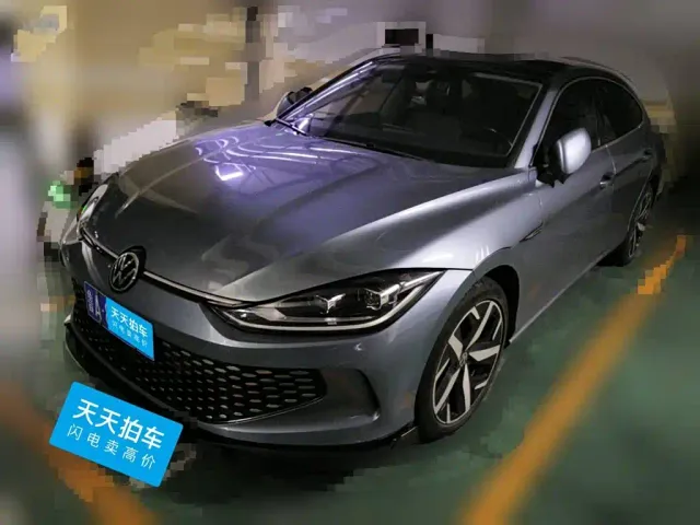 Фотография автомобиля — Volkswagen Lamando