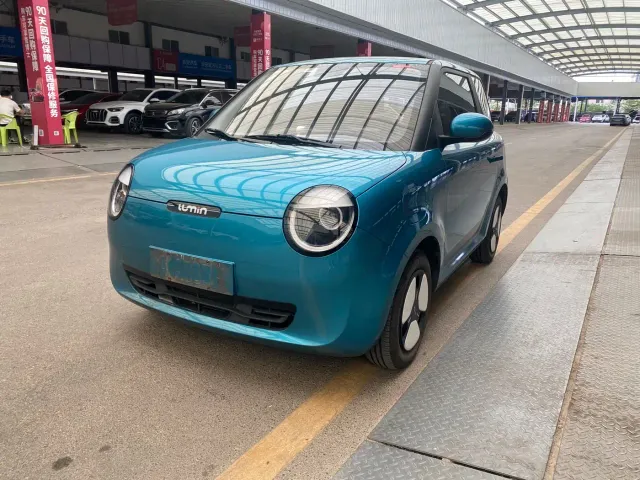 Фотография автомобиля — Changan Lumin