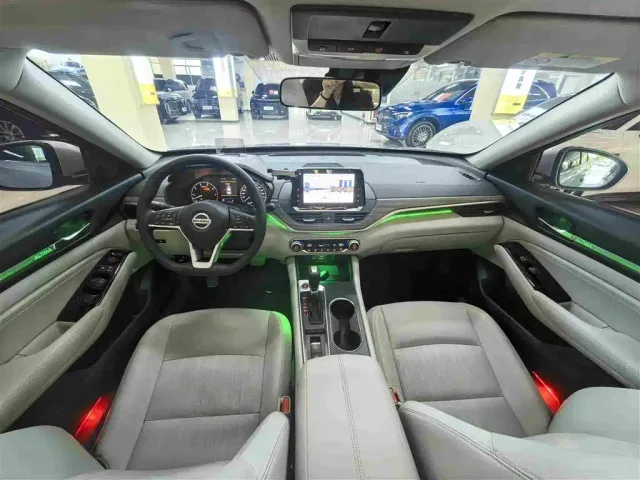 Nissan Teana — Фото автомобиля 5