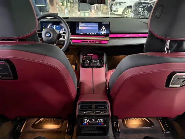 BMW 5 Series — Фото автомобиля 18