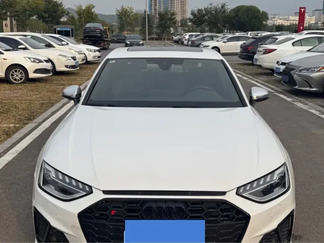Audi S4 — Фото автомобиля 2