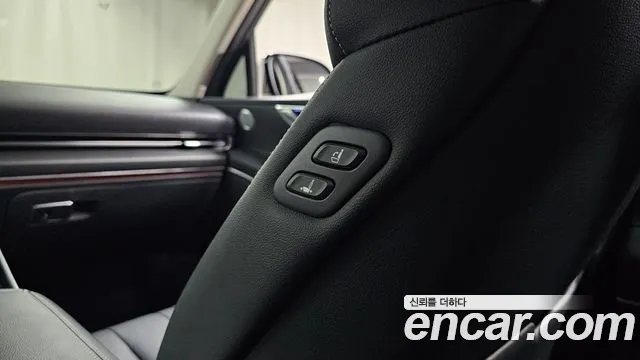 Genesis GV80 2.5T Бензин AWD — Фото автомобиля 18