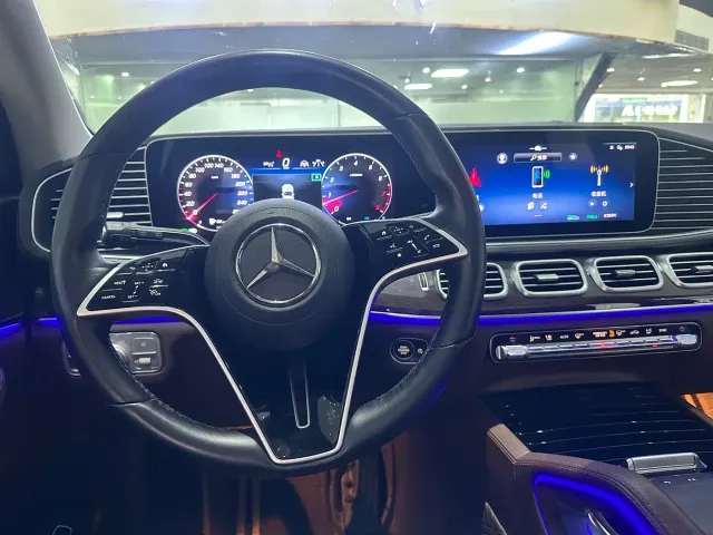 Mercedes-Benz GLE-Class — Фото автомобиля 8