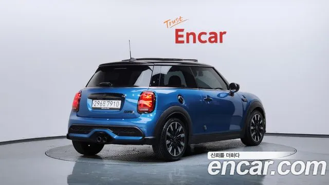 Mini Cooper — Фото автомобиля 2