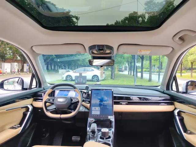 Geely Boyue L 2023 1.5TD DCT Premium — Фото автомобиля 6