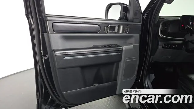 Kia Tasman Tasman 2.5T Бензин 4WD — Фото автомобиля 23