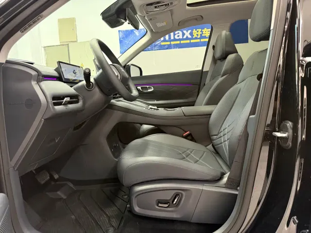 Geely Galaxy Starship 7 EM-i — Фото автомобиля 7