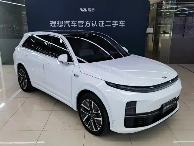 Li Auto L7 — Фото автомобиля 3