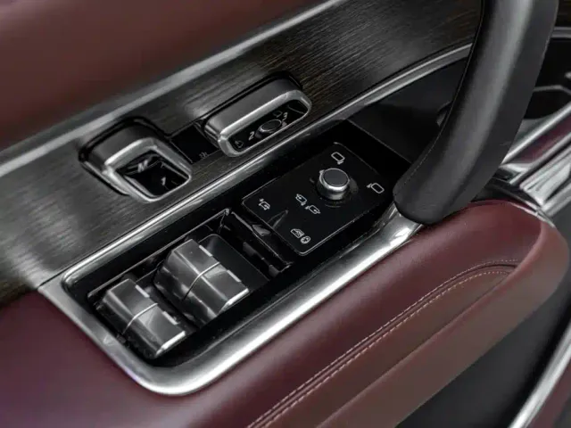Land Rover Range Rover — Фото автомобиля 14