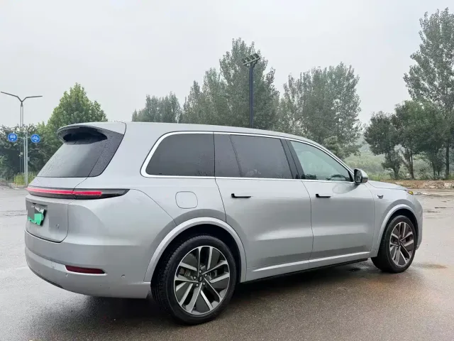 Li Auto L9 — Фото автомобиля 3