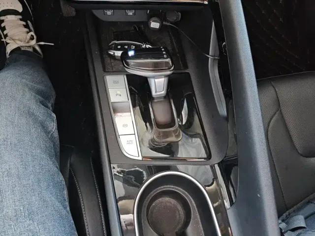 Hyundai Elantra — Фото автомобиля 13