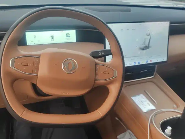 Dongfeng Aeolus L8 — Фото автомобиля 12