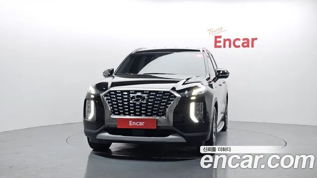 Hyundai Palisade Palisade Дизель 2.2 2WD — Фото автомобиля 3