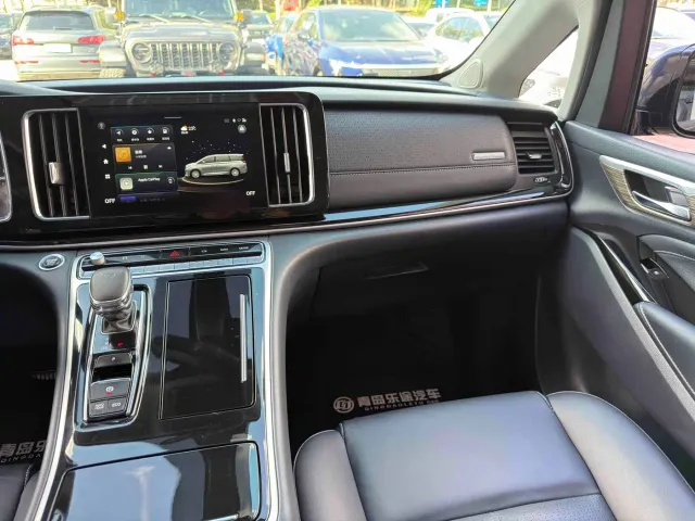 GAC Trumpchi M8 — Фото автомобиля 12