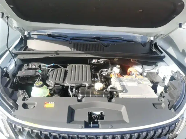 Wuling Asta — Фото автомобиля 19