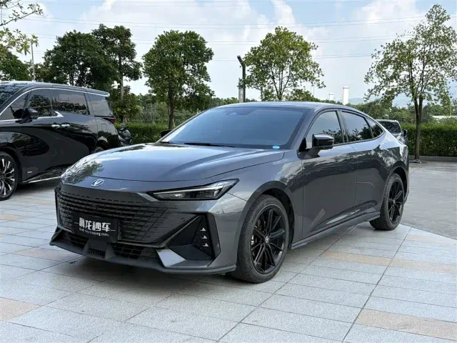 Фотография автомобиля — Changan UNI-V