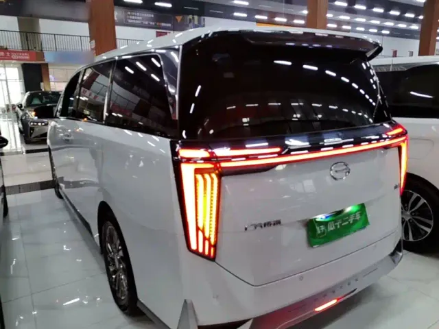 GAC Trumpchi M8 — Фото автомобиля 4
