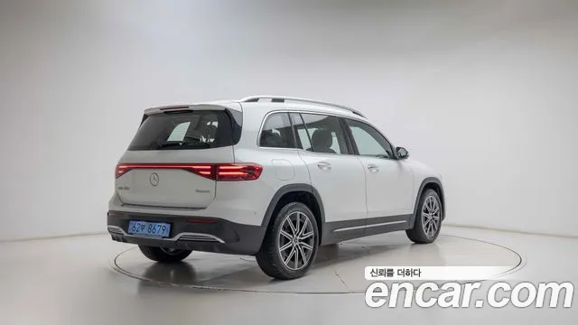 Mercedes-Benz EQB X243 — Фото автомобиля 2