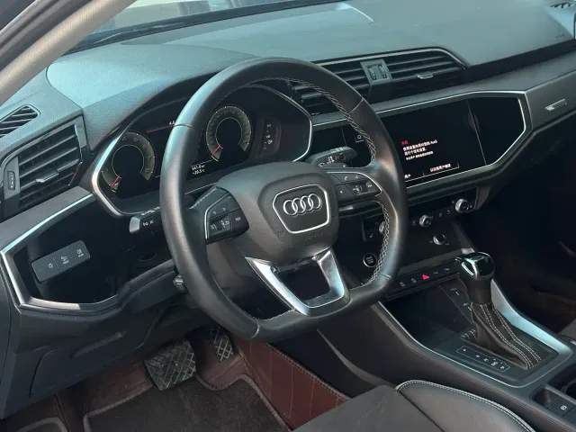 Audi Q3 — Фото автомобиля 8