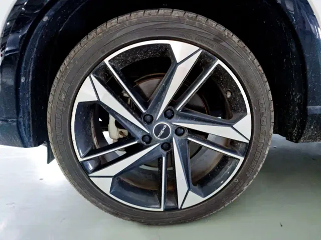 Roewe RX5 eMAX — Фото автомобиля 7
