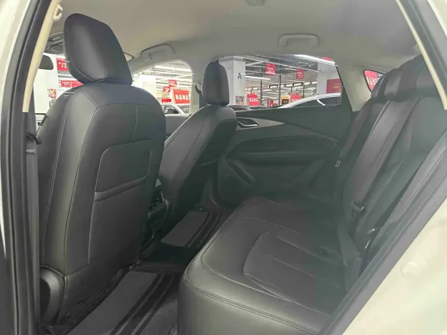 Wuling Starlight — Фото автомобиля 6