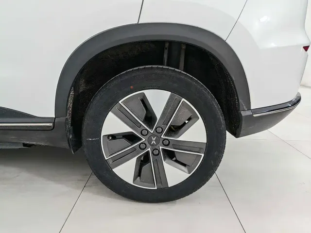 Xpeng G3 — Фото автомобиля 15