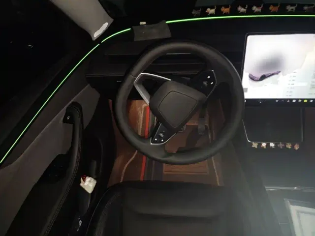 Tesla Model Y — Фото автомобиля 2