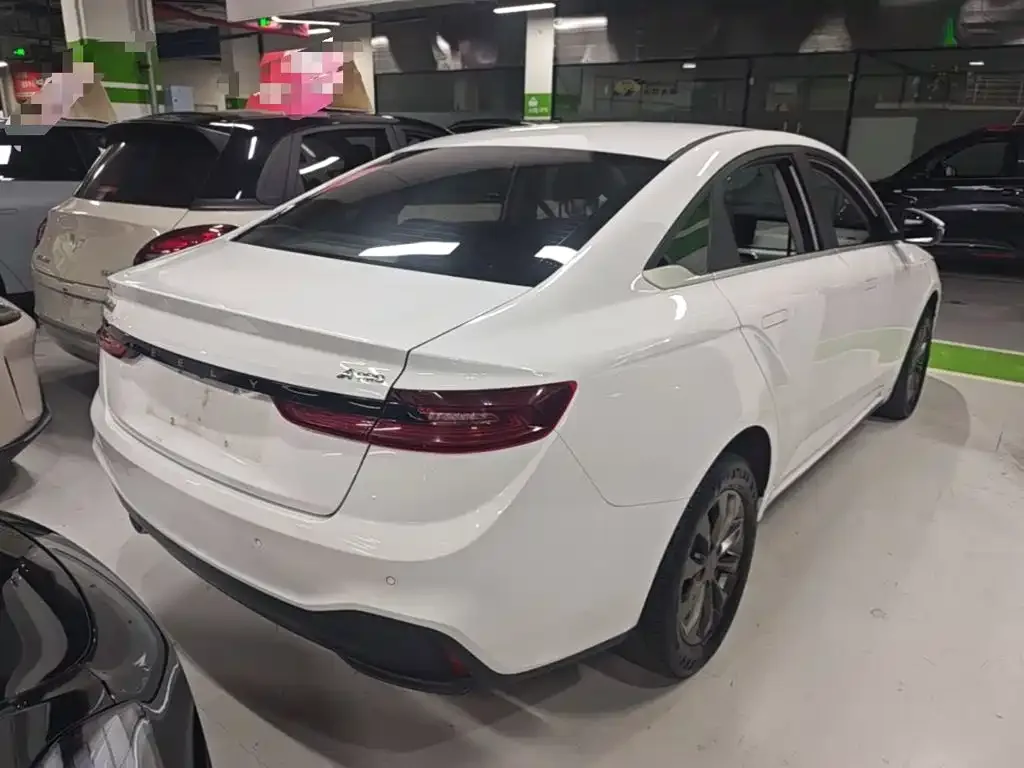 Geely Geometry Geely Geometry A 2022 Model Pro 430KM Travel Edition — Фото автомобиля 4