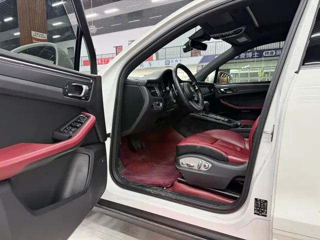 Porsche Macan — Фото автомобиля 5