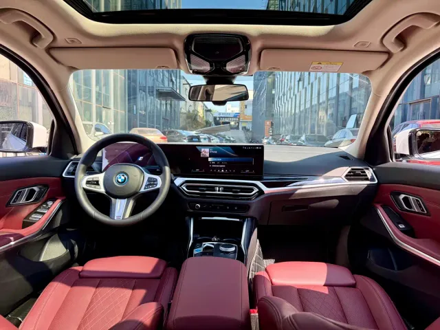 BMW i3 — Фото автомобиля 4