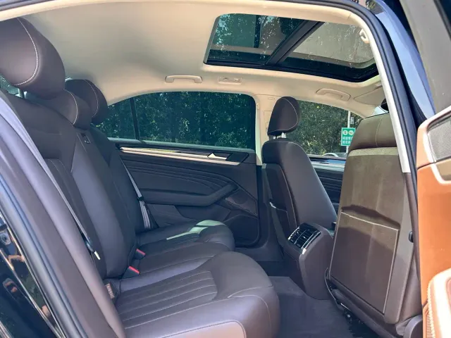 Volkswagen Phideon — Фото автомобиля 10