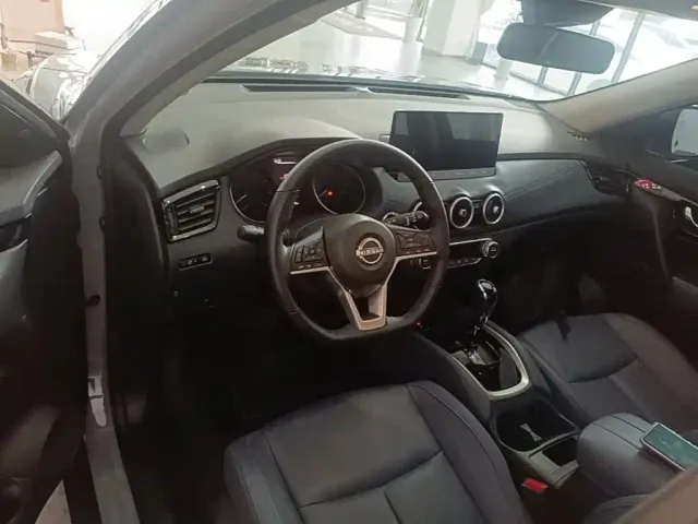 Nissan X-Trail — Фото автомобиля 9