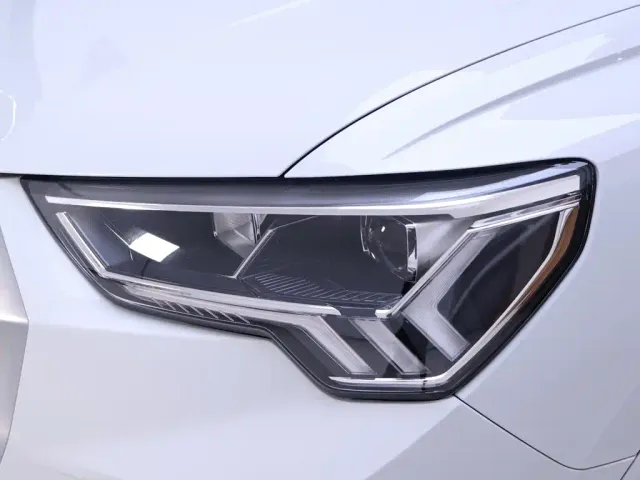Audi Q3 — Фото автомобиля 4
