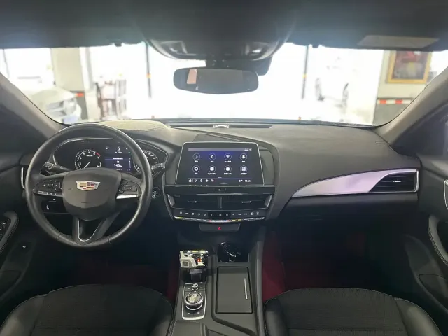 Cadillac CT5 — Фото автомобиля 12