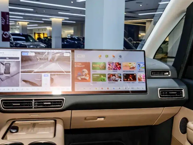 Li Auto MEGA — Фото автомобиля 24
