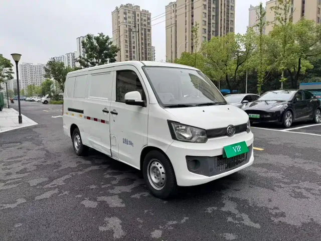 FAW JiaBao V80 — Фото автомобиля 3