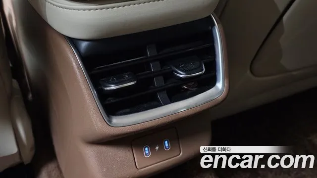 Hyundai Grandeur GN7 — Фото автомобиля 28