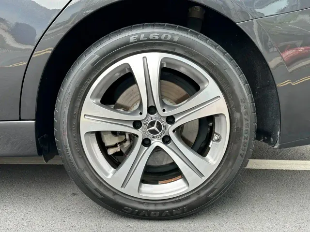 Mercedes-Benz C-Class — Фото автомобиля 12