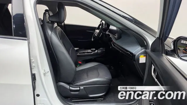 Kia EV6 — Фото автомобиля 11