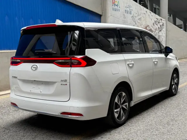 GAC Trumpchi M6 — Фото автомобиля 4